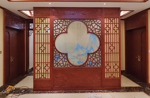 丰县会所室内装修中式仿古实木屏风隔断展示